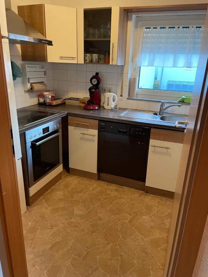 Ferienwohnung Mit 2 Zimmer, Kueche, Bad, In Saarbrücken Exterior foto