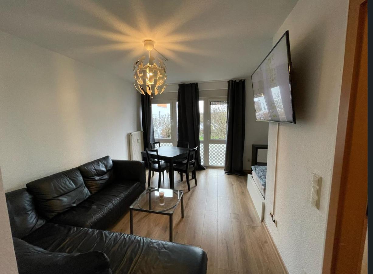 Ferienwohnung Mit 2 Zimmer, Kueche, Bad, In Saarbrücken Exterior foto